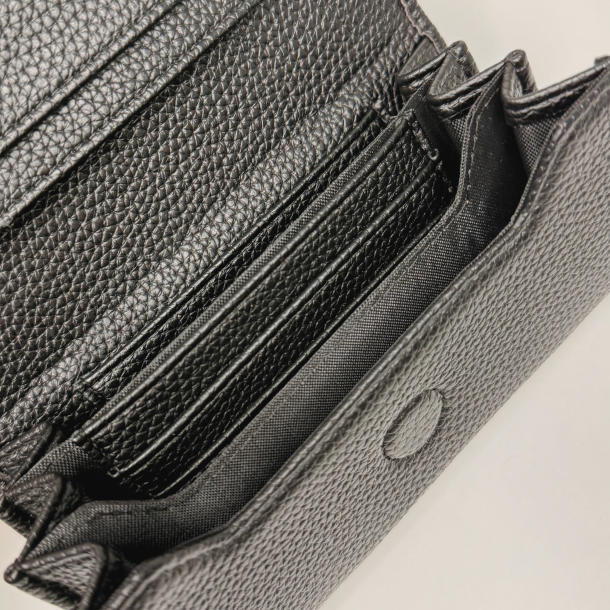 Signature Wallet Black